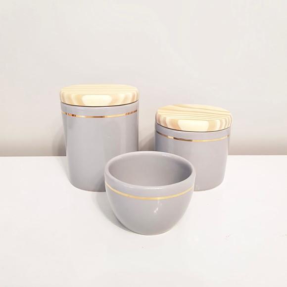 Kit Higiene Bebê 3 Peças Cinza com Filete Dourado - Pinus