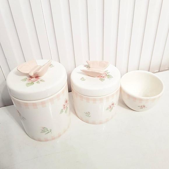 Kit Higiene Bebê 3 Peças Floral + Xadrez Rosa + Borboleta