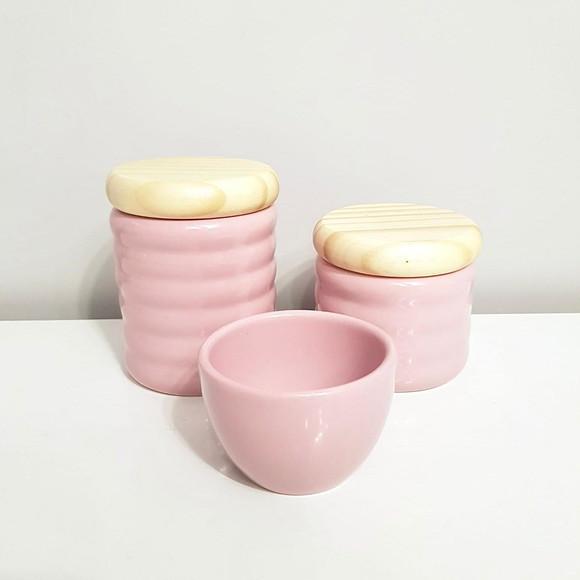 Kit Higiene Bebê 3 Peças Ondulado Rosa Bebê - Tampa Pinus