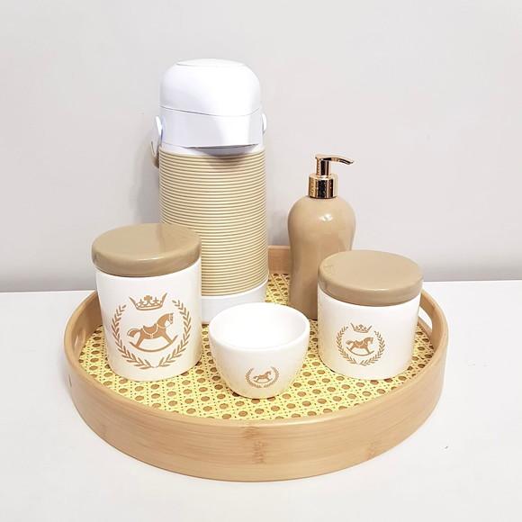 Kit Higiene Bebê Cavalinho Bege e Cáqui - Bandeja Palhinha