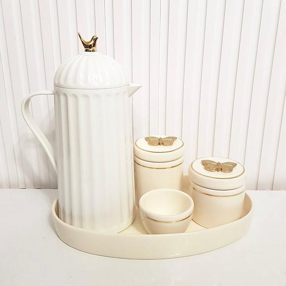 Kit Higiene Bebê Creme com Filete Dourado Borboleta Dourada