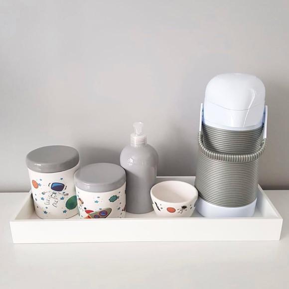 Kit Higiene Bebê Cinza e Branco Astronauta - Térm Alinhavada