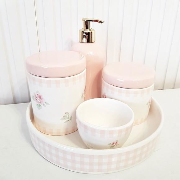 Kit Higiene Bebê Floral + Xadrez Rosa - Bandeja Redonda