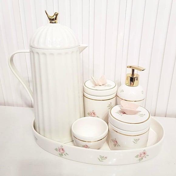 Kit Higiene Bebê Floral Branco e Rosé Filete Dourado - Bird