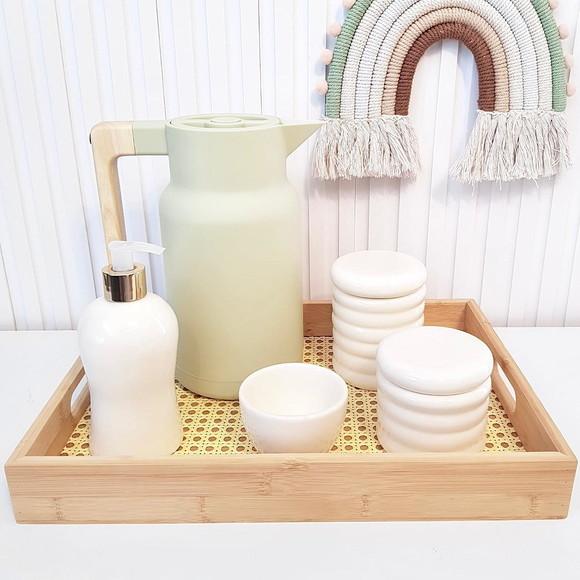 Kit Higiene Bebê Ondulado Creme e Menta - Bandeja Palhinha