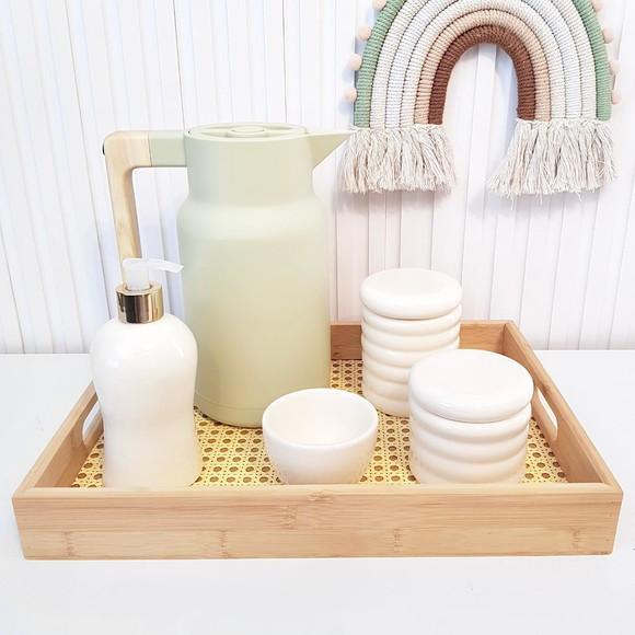 Kit Higiene Bebê Ondulado Creme e Menta - Bandeja Palhinha