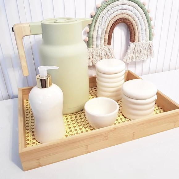 Kit Higiene Bebê Ondulado Creme e Menta - Bandeja Palhinha