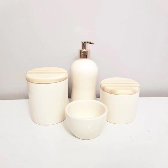 Kit Higiene Bebê Unissex 4 Peças Creme - Tampa Pinus