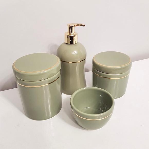 Kit Higiene Bebê Verde Militar Oliva Filete Dourado 4 Peças
