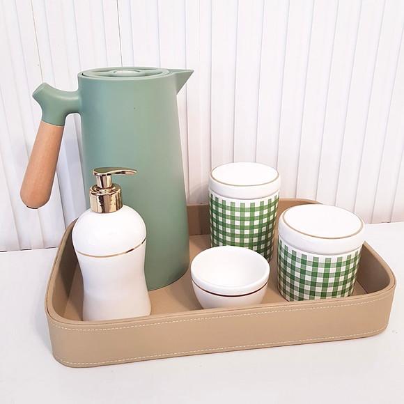 Kit Higiene Bebê Xadrez Vichy Bege e Verde c/ Filete Dourado