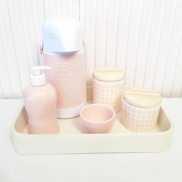 Kit Higiene Bebê Xadrez Vichy Rosa Rosé - Couro + Alinhavada