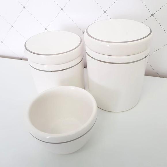 Kit Higiene Cerâmica Branca com Filete Prata - 3 Peças