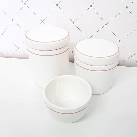 Kit Higiene Cerâmica Branca com Filete Rosa - 3 Peças