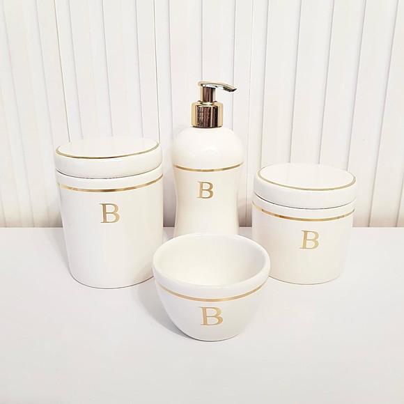 Kit Higiene Personalizado 4 Pçs Branco com Filete Dourado