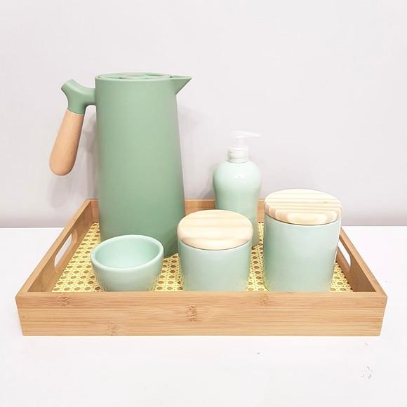 Kit Higiene Verde Bebê - Térmica Nórdica + Bandeja Palhinha