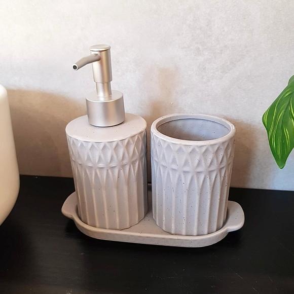 Kit Lavabo Banheiro Cinza e Prata com Bandeja e Porta-escova