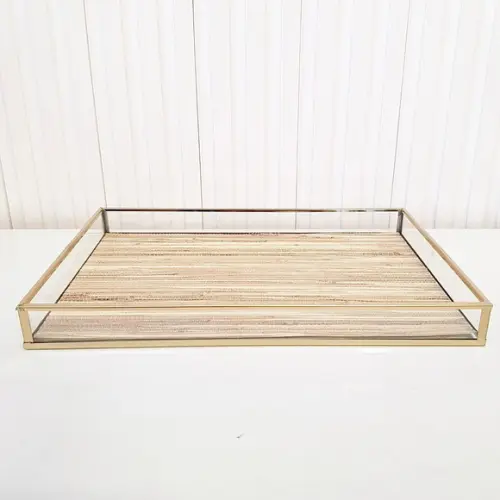 Bandeja 20x30cm Metal Dourado e Vidro - Fundo Palha