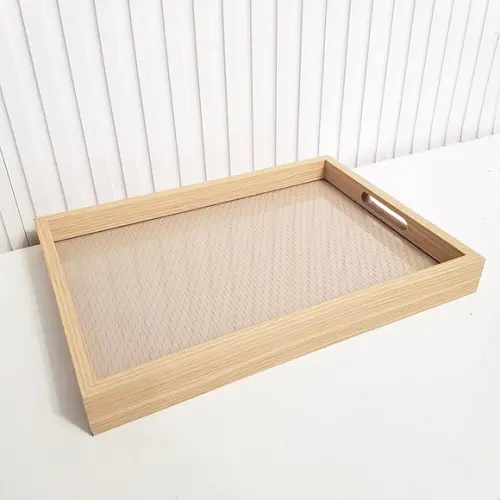 Bandeja 25x35cm Laminada com Fundo Tressê Fendi e Vidro