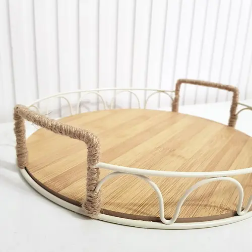 Bandeja 30cm Metal e Bambu Decorada - Creme Nude Kit Higiene