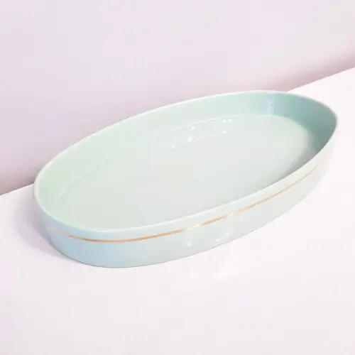 Bandeja de Cerâmica Oval Verde Bebê com Filete Dourado