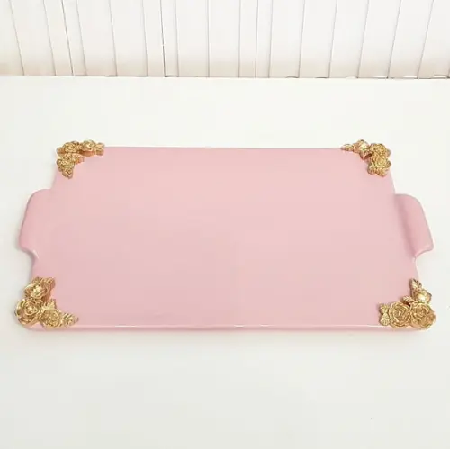 Bandeja de Cerâmica Reta Rosa Bebê com Detalhes Dourados