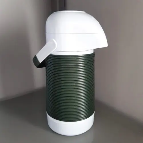 Garrafa Térmica com Capa Alinhavada Verde Musgo