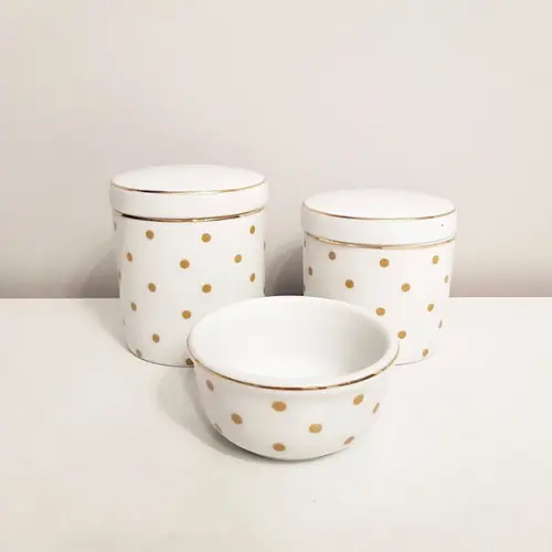 Kit Higiene 3 Pçs Porcelana Branco c/ Poás e Filete Dourado