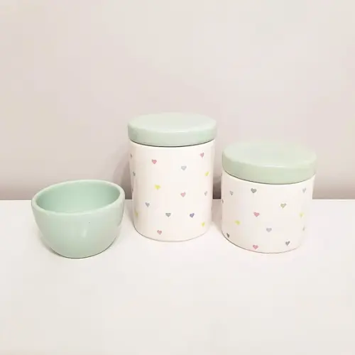 Kit Higiene 3 Peças Coraçõezinhos Coloridos - Verde Bebê