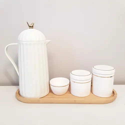 Kit Higiene Bebê 16x44cm Branco Filete Dourado -térmica Bird