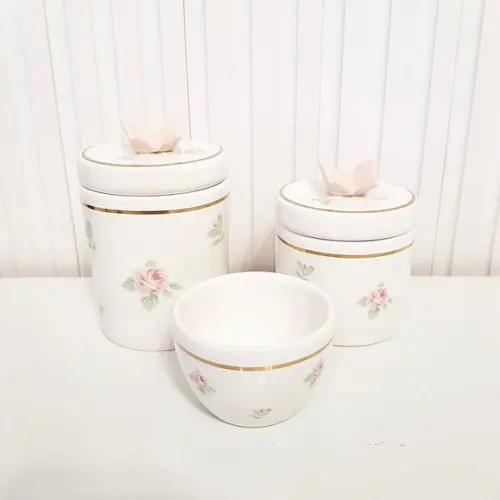 Kit Higiene Bebê 3 Pçs Floral Filete Ouro + Borboleta Rosé