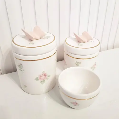 Kit Higiene Bebê 3 Pçs Floral Filete Ouro + Borboleta Rosé