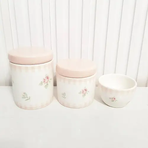 Kit Higiene Bebê 3 Peças Floral + Xadrez Rosa - Tampa Lisa