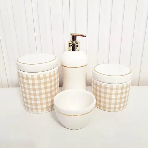 Kit Higiene Bebê 4 Pç Xadrez Vichy Bege Branco Filetedourado