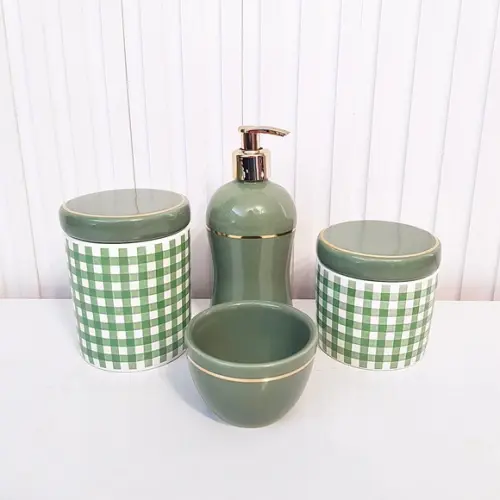 Kit Higiene Bebê 4 Pç Xadrez Vichy Verde Oliva Filetedourado