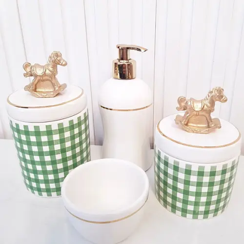 Kit Higiene Bebê 4 Pç Xadrez Verde Branco Fio Ouro Cavalinho