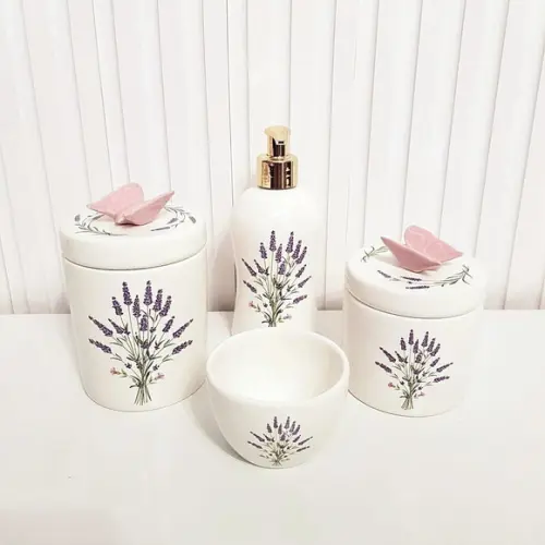 Kit Higiene Bebê 4 Pçs Lavanda - Tampa Estampada c/ Aplique