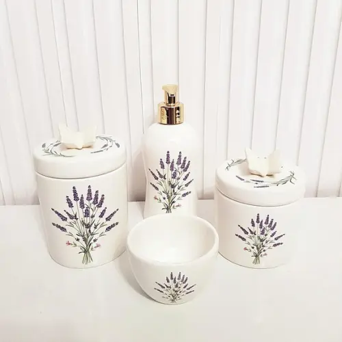 Kit Higiene Bebê 4 Pçs Lavanda - Tampa Estampada c/ Aplique