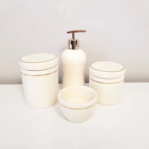 Kit Higiene Bebê 4 Peças Bege Creme com Filete Dourado