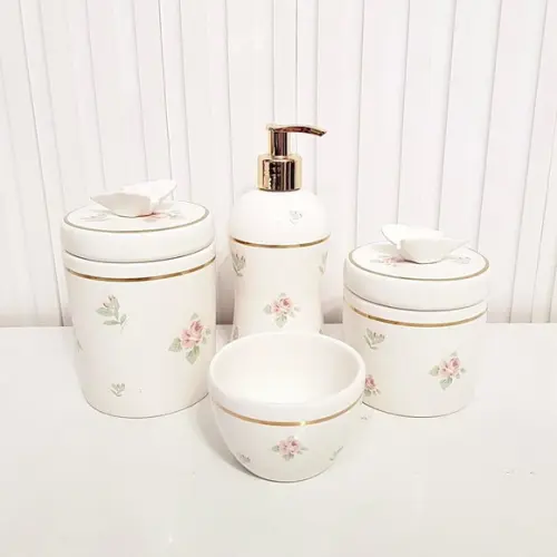 Kit Higiene Bebê 4 Peças Floral Filete Dourado + Borboleta