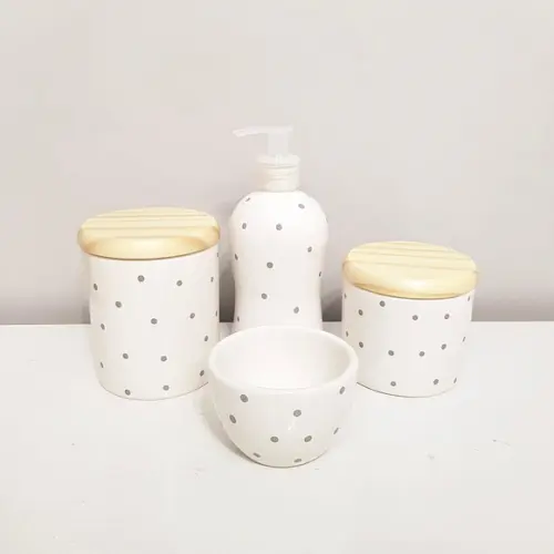 Kit Higiene Bebê 4 Peças Poás Cinzas Tampa Pinus
