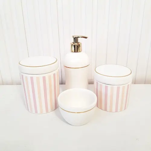 Kit Higiene Bebê 4 Peças Listras Rosa c/ Filete Dourado