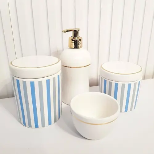 Kit Higiene Bebê 4 Peças Listras Azul c/ Filete Dourado