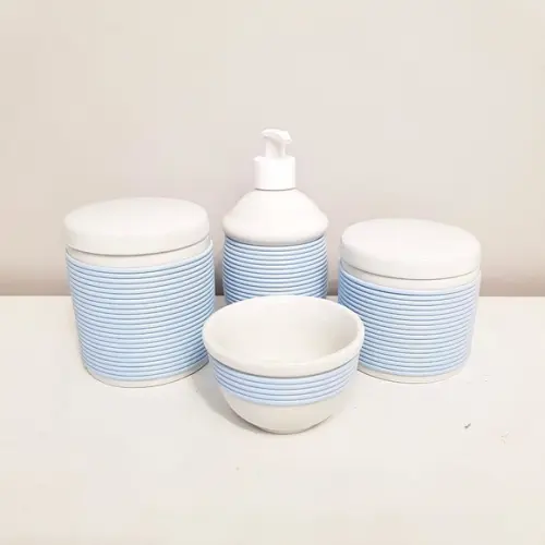 Kit Higiene Bebê 4 Peças Porcelana com Alinhavado Azul Bebê
