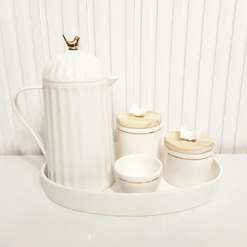 Kit Higiene Bebê Branco Filete Dourado + Borboleta -bird