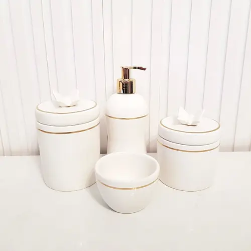 Kit Higiene Bebê Branco Filete Dourado Borboleta 4 Pçs