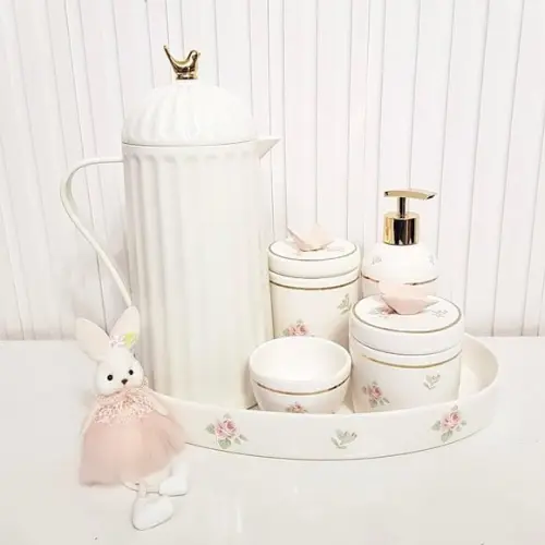 Kit Higiene Bebê Floral Branco e Rosé Filete Dourado - Bird