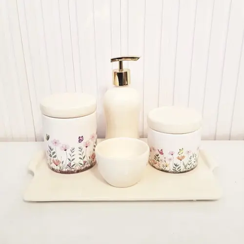Kit Higiene Bebê Jardim Encantado Floral Creme + Reta