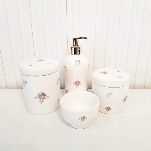 Kit Higiene Bebê Menina 4 Peças Floral Lilás