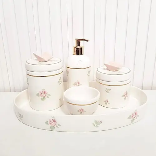 Kit Higiene Bebê Menina Oval Floral Filete Ouro + Borboleta