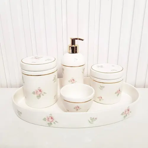 Kit Higiene Bebê Menina Oval Floral Filete Dourado